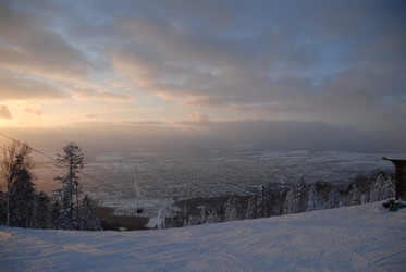 Горнолыжный комплекс «Горный воздух» зимой. Сахалин. View of the ski complex "Gorny Vozduh". Sakhalin. (marka) - marka