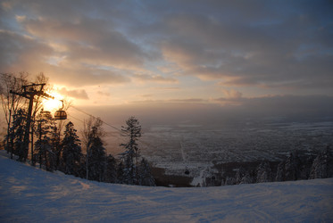 Горнолыжный комплекс «Горный воздух» зимой. Сахалин. View of the ski complex "Gorny Vozduh". Sakhalin. (marka) - marka