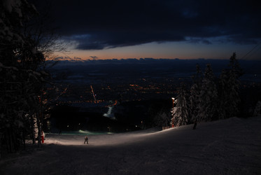 Горнолыжный комплекс «Горный воздух» зимой. Сахалин. View of the ski complex "Gorny Vozduh". Sakhalin. (marka) - marka