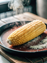 Сочная вареная кукуруза в початках, источающая свежесть. Генеративный искусственный интеллект - RomanZ