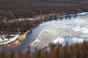 Начало ледового дрейфа на реке Чулман в Южной Якутии, Россия. 10 мая 2024 года - AndrewB