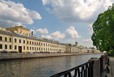 Россия, город Санкт-Петербург. Вид на реку Фонтанку из Летнего сада - Prokrida