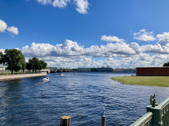 Катера на Неве под Троицким мостом, Санкт-Петербург - OlgaK