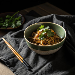 Откройте для себя вкусы азиатской лапши в уютной обстановке. Генеративный искусственный интеллект - RomanZ