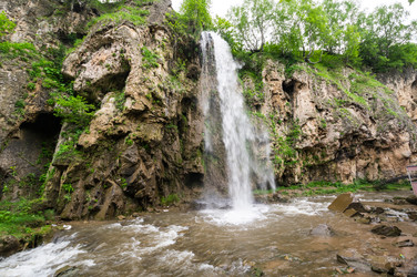 Медовые водопады в горах Кавказа - gumbao