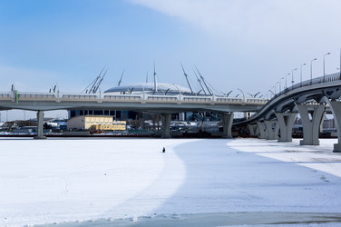 Панорамный вид на Санкт-Петербург и реку Неву - gumbao