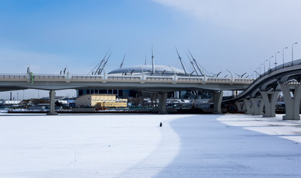 Панорамный вид на Санкт-Петербург и реку Неву - gumbao