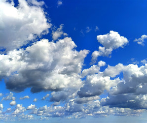 Красивое дневное небо с плывущими облаками. Природа. Beautiful daytime sky with drifting clouds. Nature - mrina