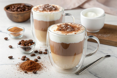 Вкусные кофейные напитки с многослойным сливочным и пряным вкусом. Генеративный искусственный интеллект - RomanZ