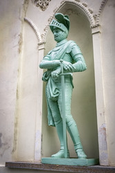 Белая башня, 1827 год. Статуя рыцаря у входа.  Александровский парк. Царское Село. Город Пушкин - Parabuben