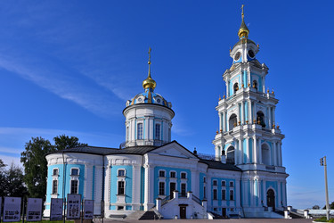 Необычайно красивый Костромский Кремль возвышается на высоком берегу Волги - Mishell