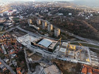 Вид с дрона на новый железнодорожный вокзал Белграда, ход строительства. Сербия, Европа - EOS_Canon