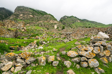 Село Верхняя Балкария в Кавказских горах России - gumbao