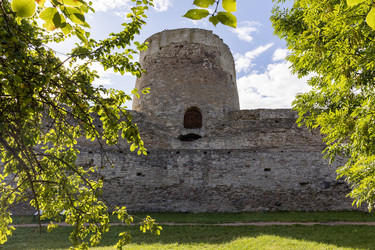 Россия. Изборск. Виды Изборской крепости. Russia. Izborsk. Views of the Izborsk Fortress - ffoto-graff