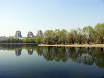 Весна в городском парке - ru3apr