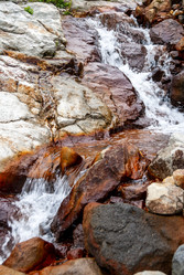 Ручей на склоне вулкана Баранского. остров Итуруп. A stream on the slope of the Baransky volcano. Iturup Island. Сахалин. Sakhalin. (marka) - marka