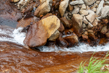 Ручей на склоне вулкана Баранского. остров Итуруп. A stream on the slope of the Baransky volcano. Iturup Island. Сахалин. Sakhalin. (marka) - marka