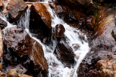 Ручей на склоне вулкана Баранского. остров Итуруп. A stream on the slope of the Baransky volcano. Iturup Island. Сахалин. Sakhalin. (marka) - marka