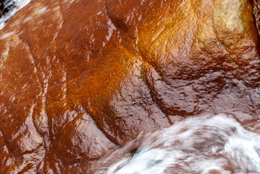Ручей на склоне вулкана Баранского. остров Итуруп. A stream on the slope of the Baransky volcano. Iturup Island. Сахалин. Sakhalin. (marka) - marka