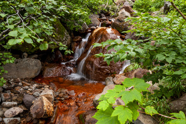 Ручей на склоне вулкана Баранского. остров Итуруп. A stream on the slope of the Baransky volcano. Iturup Island. Сахалин. Sakhalin. (marka) - marka