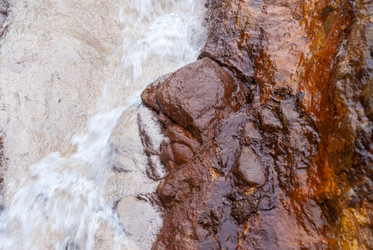 Ручей на склоне вулкана Баранского. остров Итуруп. A stream on the slope of the Baransky volcano. Iturup Island. Сахалин. Sakhalin. (marka) - marka