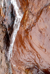 Ручей на склоне вулкана Баранского. остров Итуруп. A stream on the slope of the Baransky volcano. Iturup Island. Сахалин. Sakhalin. (marka) - marka