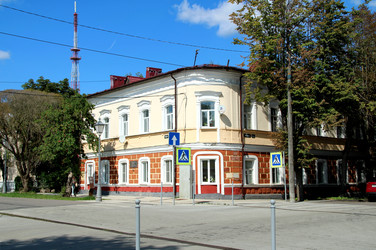 Дом Е. Н. Карамановой на улице Ильина в Великом Новгороде. Август 2026г - Zauberfloten