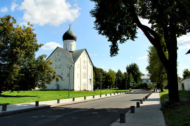 Знаменская площадь с Собором Знамения Пресвятой Богородицы. Великий Новгород. Россия. Август 2026г - Zauberfloten