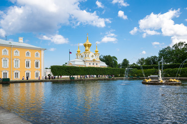 Фонтан в верхнем саду Петергофа - gumbao