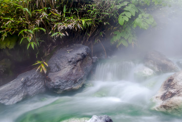 Кипящая река у подножья вулкана Баранского. о. Итуруп. A boiling river at the foot of the Baransky volcano. Iturup Island. (Сахалин. Sakhalin. (marka) - marka