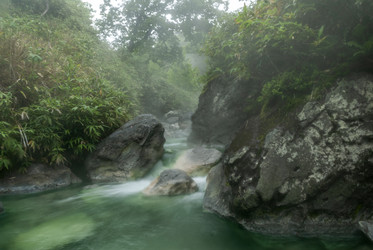Кипящая река у подножья вулкана Баранского. о. Итуруп. A boiling river at the foot of the Baransky volcano. Iturup Island. (Сахалин. Sakhalin. (marka) - marka