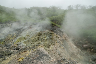 Кипящая река у подножья вулкана Баранского. о. Итуруп. A boiling river at the foot of the Baransky volcano. Iturup Island. (Сахалин. Sakhalin. (marka) - marka