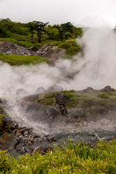 Кипящая река у подножья вулкана Баранского. о. Итуруп. A boiling river at the foot of the Baransky volcano. Iturup Island. (Сахалин. Sakhalin. (marka) - marka