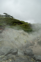Кипящая река у подножья вулкана Баранского. о. Итуруп. A boiling river at the foot of the Baransky volcano. Iturup Island. (Сахалин. Sakhalin. (marka) - marka