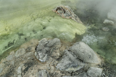 Кипящая река у подножья вулкана Баранского. о. Итуруп. A boiling river at the foot of the Baransky volcano. Iturup Island. (Сахалин. Sakhalin. (marka) - marka