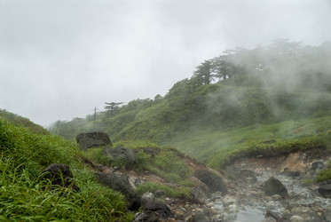 Кипящая река у подножья вулкана Баранского. о. Итуруп. A boiling river at the foot of the Baransky volcano. Iturup Island. (Сахалин. Sakhalin. (marka) - marka