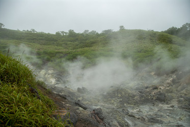 Кипящая река у подножья вулкана Баранского. о. Итуруп. A boiling river at the foot of the Baransky volcano. Iturup Island. (Сахалин. Sakhalin. (marka) - marka