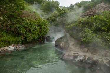 Кипящая река у подножья вулкана Баранского. о. Итуруп. A boiling river at the foot of the Baransky volcano. Iturup Island. (Сахалин. Sakhalin. (marka) - marka
