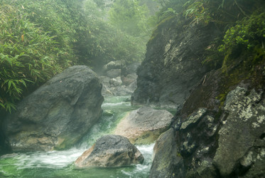 Кипящая река у подножья вулкана Баранского. о. Итуруп. A boiling river at the foot of the Baransky volcano. Iturup Island. (Сахалин. Sakhalin. (marka) - marka