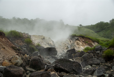 Кипящая река у подножья вулкана Баранского. о. Итуруп. A boiling river at the foot of the Baransky volcano. Iturup Island. (Сахалин. Sakhalin. (marka) - marka