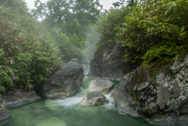 Кипящая река у подножья вулкана Баранского. о. Итуруп. A boiling river at the foot of the Baransky volcano. Iturup Island. (Сахалин. Sakhalin. (marka) - marka