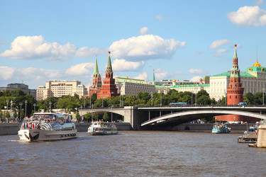 Вид на Кремль и Москву-реку с прогулочных катеров - Patipas
