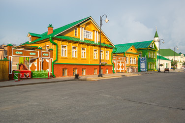 Вид на улицу в историческом центре Казани - gumbao
