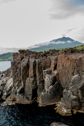 Лавовое плато Янкито с видом на вулкан Богдан Хмельницкий. о. Итуруп. The Yankito plateau with a view of the Bogdan Khmelnitsky volcano. Iturup Island. (Сахалин. Sakhalin. (marka) - marka