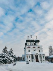 Заснеженный храм в Кирове, Кировская область - Lumur_09