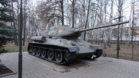 Башкортостан, г. Стерлитамак, Парк Победы, Советский танк Т-34-85 как памятник воинской славы - ZRR_WRLD