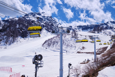 Skazka (Fairy tale) chairlift on the Strela Mountain Park. Roza Khutor ski resort. Sochi - Serg Zastavkin