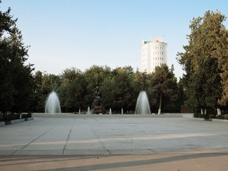 Здания в центре города Ашхабад, Туркменистан, Азия - EOS_Canon