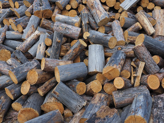 Живописная куча дров. Бревна. Фон. Фактура. Сахалин. A picturesque pile of firewood. Logs. Background. The invoice. Sakhalin. (marka) - marka