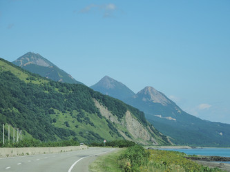 Дорога вдоль берега Охотского моря. The road along the coast of the Sea of Okhotsk. Сахалин. Sakhalin. (marka) - marka